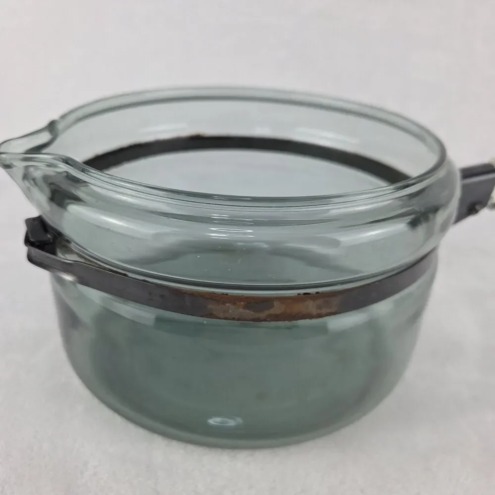 Pyrex this vintage